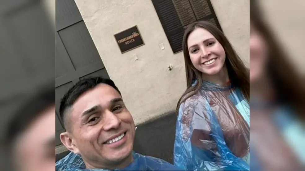Lu&iacute;s Akay n&atilde;o aceitou o t&eacute;rmino do namoro com Anna Laura Porsborg