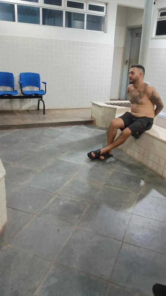Renan Santana disse &agrave; pol&iacute;cia que a droga encontrada com ele era pra consumo pr&oacute;prio - foto: Reprodu&ccedil;&atilde;o/Redes sociais 