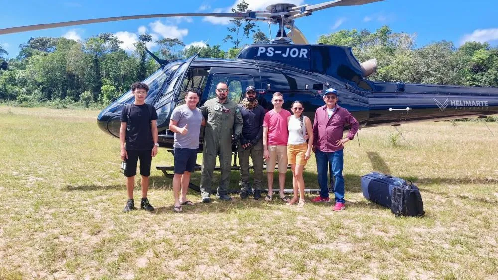 Secret&aacute;rio de Sa&uacute;de Hiroito Tabajara com equipe que prepara nova miss&atilde;o do Barco Hospital Papa Francisco - foto: Divulga&ccedil;&atilde;o 