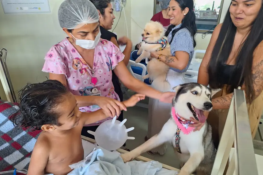 Pet Terapia transforma ambiente hospitalar - foto: Ascom HRBA 