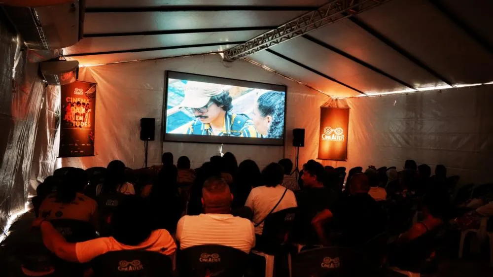 P&uacute;blico em sess&atilde;o do CineAlter - foto: Gabriel Lobato