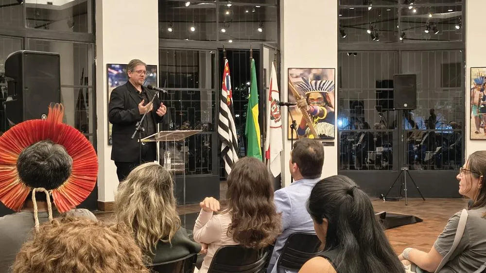 Madrugada Desvairada da Biblioteca Mário de Andrade recebe o fotógrafo Alexandre Baena em São Paulo
