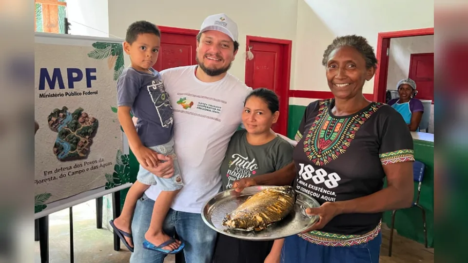 Comunidades do Marajó destacam importância dos barcos-escritórios do MPF durante Justiça Itinerante